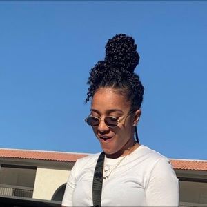 Meet your Posher, Deja